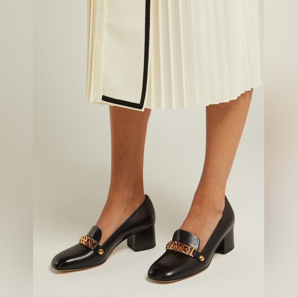 Gucci Malaga Sylvie Web Black Chain Pumps